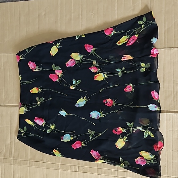 Escada black floral flowy skirt-42 - Picture 3 of 9